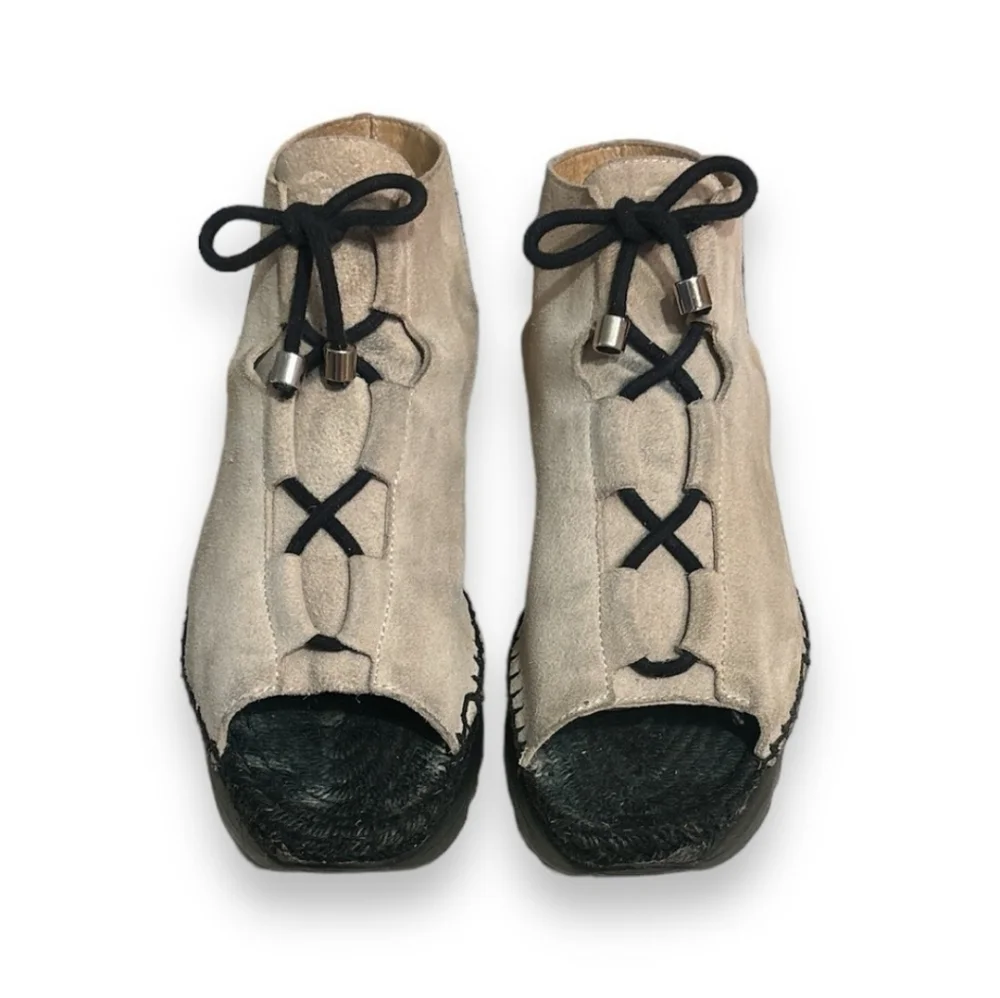 OKI KUTSU Kasai Hi Lace Beige Suede Platform Sandals